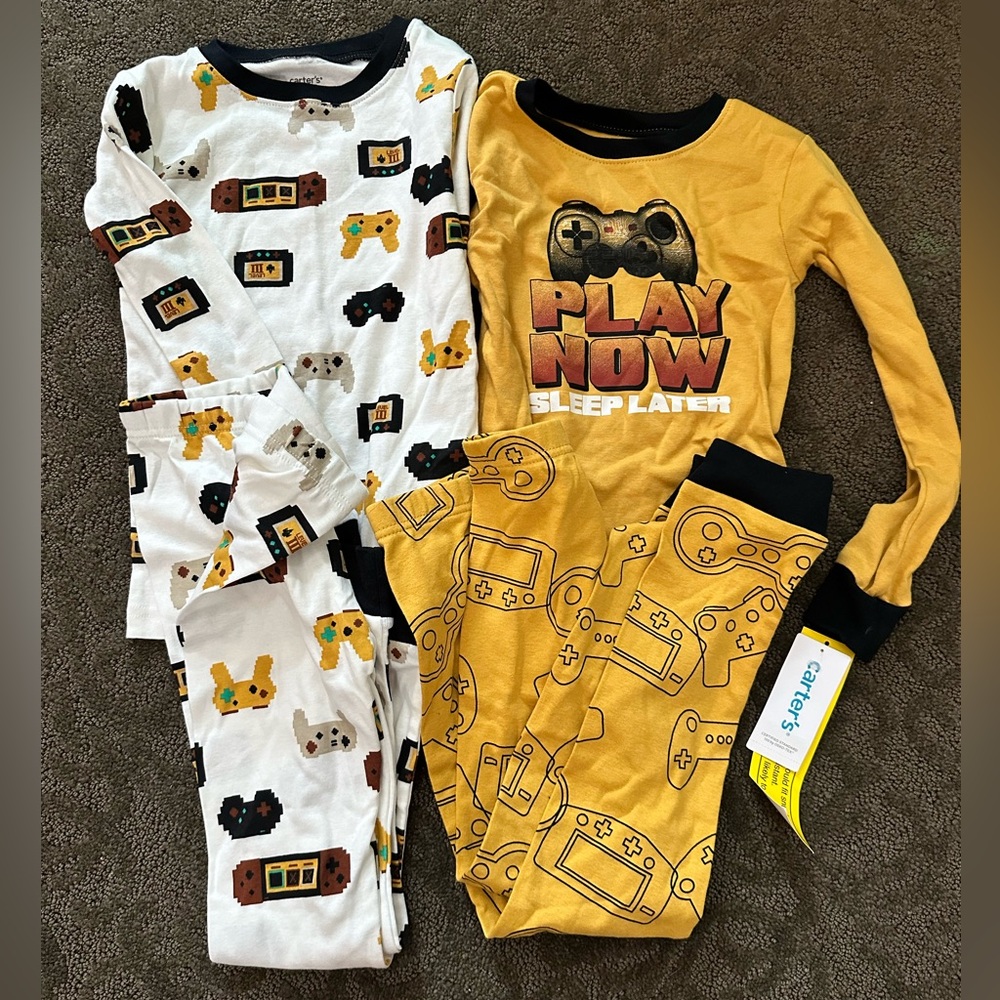 Carter’s Gaming Pajama Set Size 6